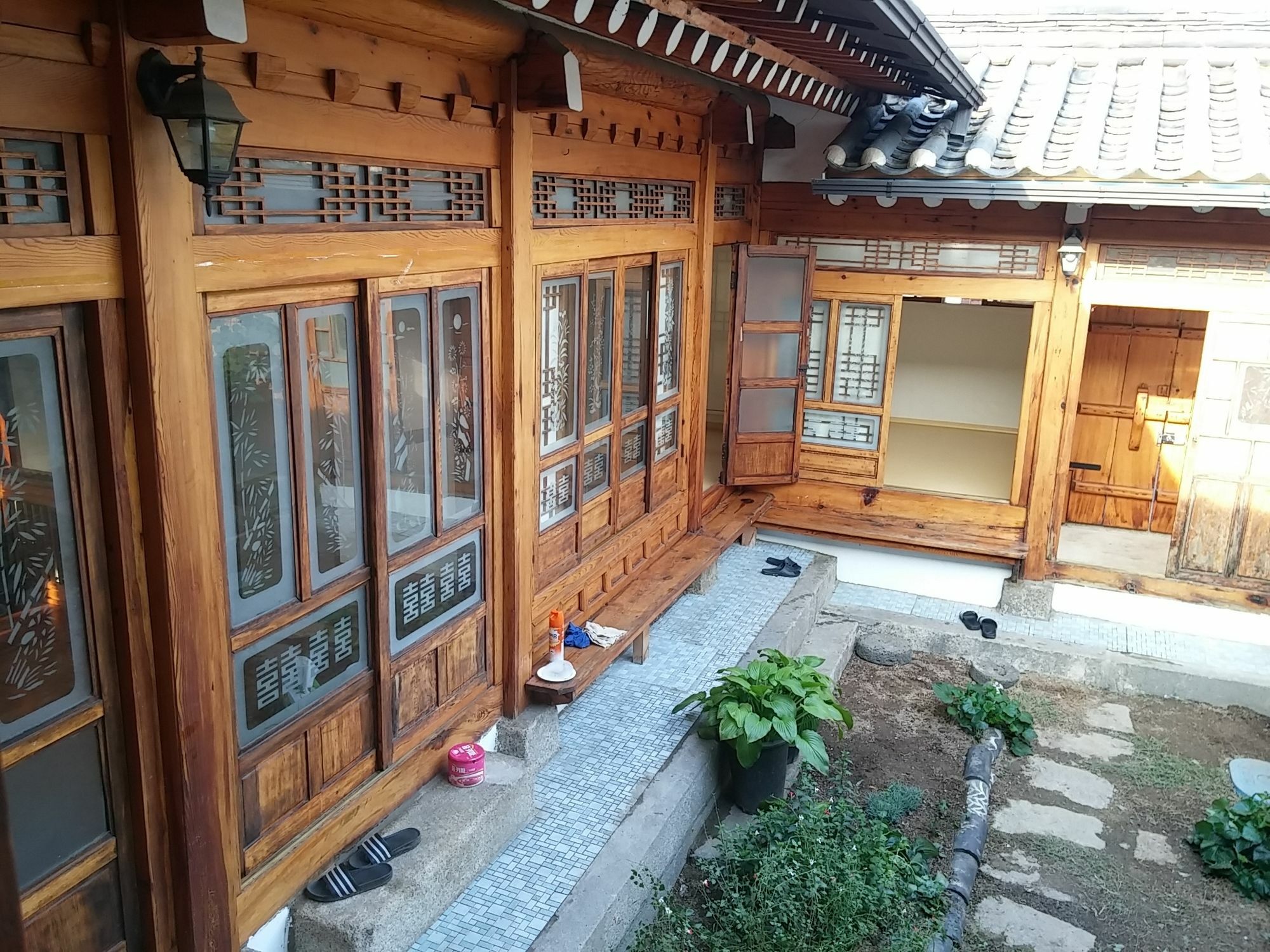 Nuri Hanok Guesthouse Seul Esterno foto